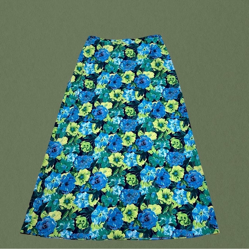 Y2K Blue and Green Skirt! Brand:Good Clothes Collections
